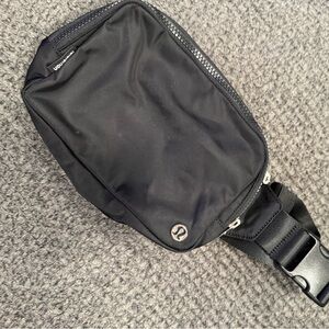 lululemon large belt bag